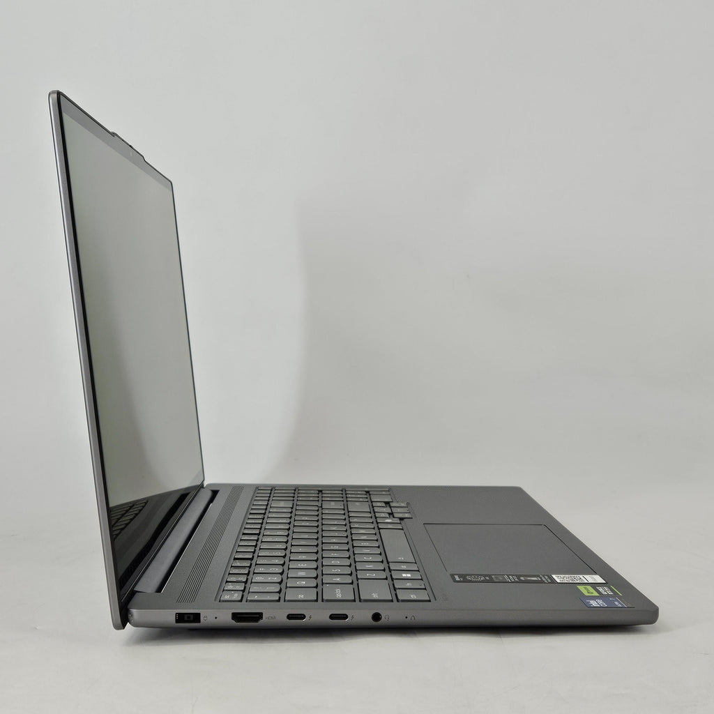 Lenovo IdeaPad Pro 5i 16 Arctic Grey 2.0 GHz Intel Core Ultra 7 Series 2 16GB RAM 1TB Solid State Drive NVIDIA GeForce RTX 5050 8 GB