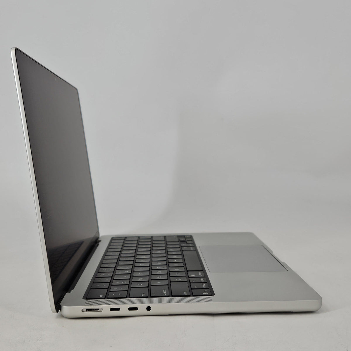 MacBook Pro 14 2025 Silver M5 10-Core CPU 32GB Unified Memory 4TB Solid State Drive 10-Core GPU