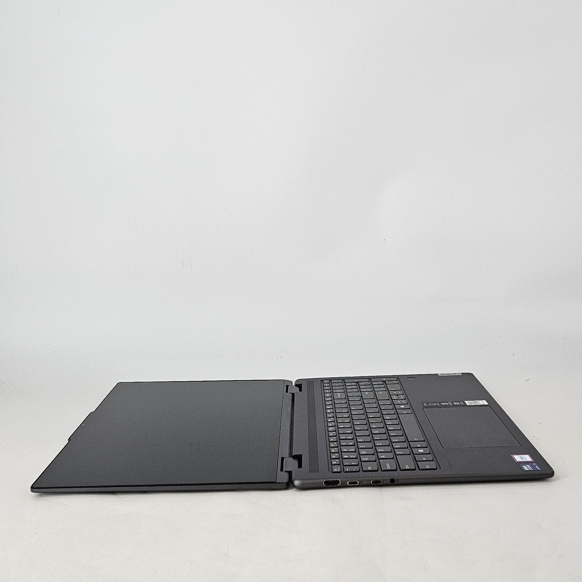 Lenovo Yoga 7i 16 Gray 1.3 GHz Intel Core Ultra 5 16GB RAM 512GB Solid State Drive