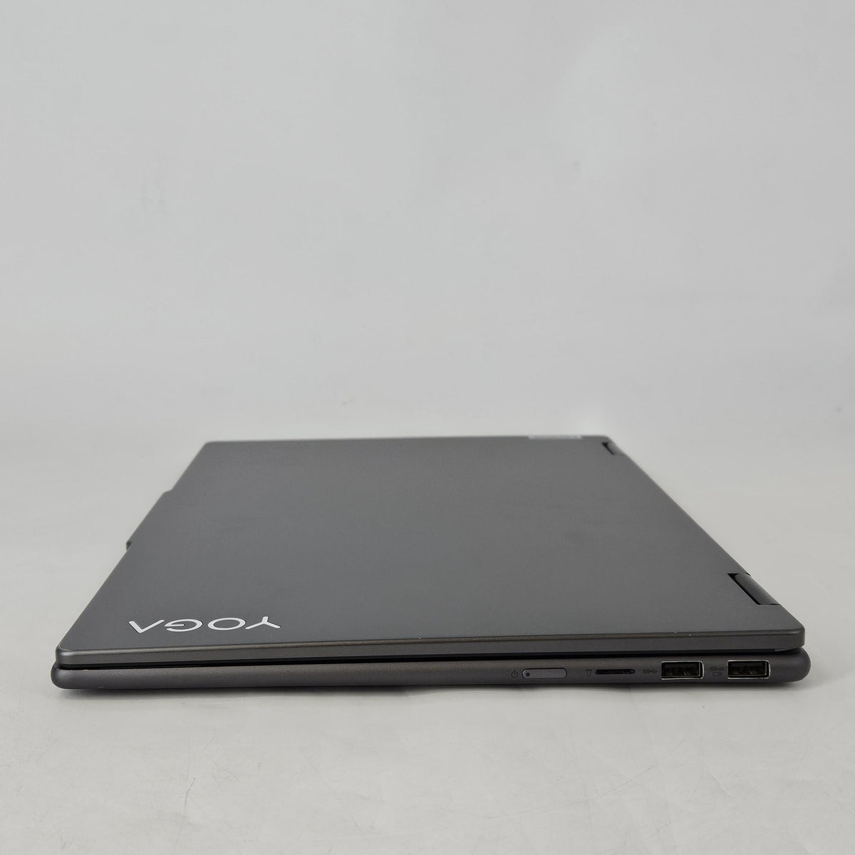 Lenovo Yoga 7i 16 Gray 1.3 GHz Intel Core Ultra 5 16GB RAM 512GB Solid State Drive