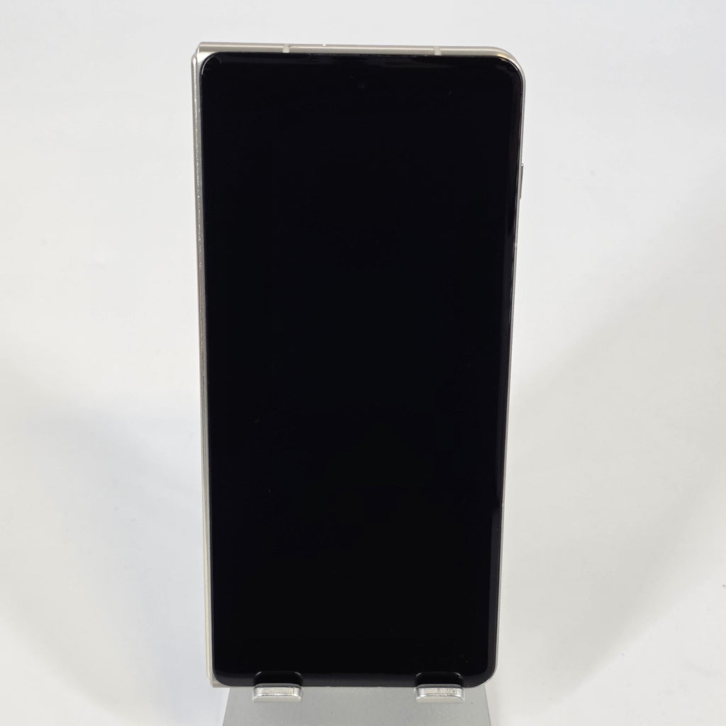 Motorola Razr Fold (2026) 512GB Lily White (GSM Unlocked)