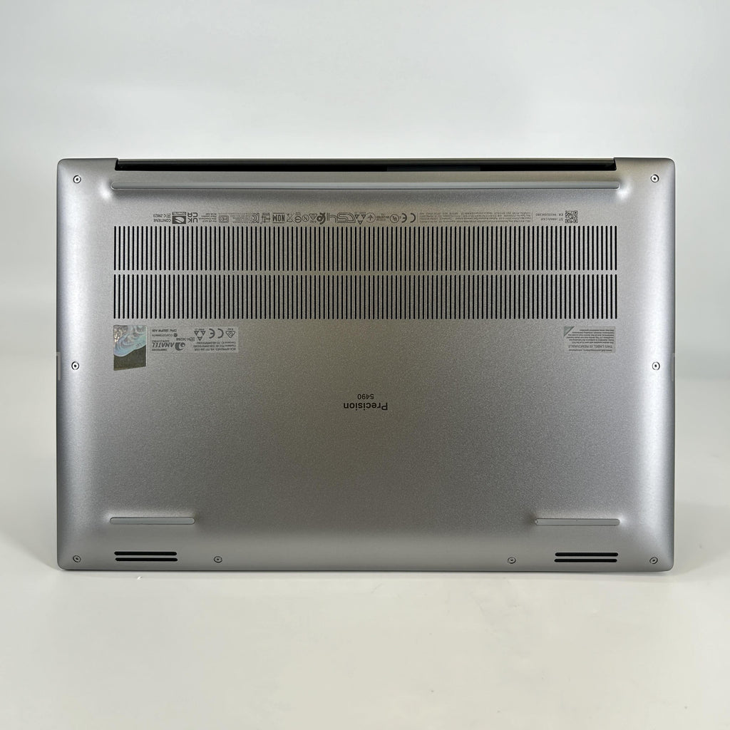 Dell Precision 5490 14 Gray 3.8 GHz Intel Core Ultra 7 32GB RAM 512GB Solid State Drive NVIDIA RTX 1000 Ada 6 GB