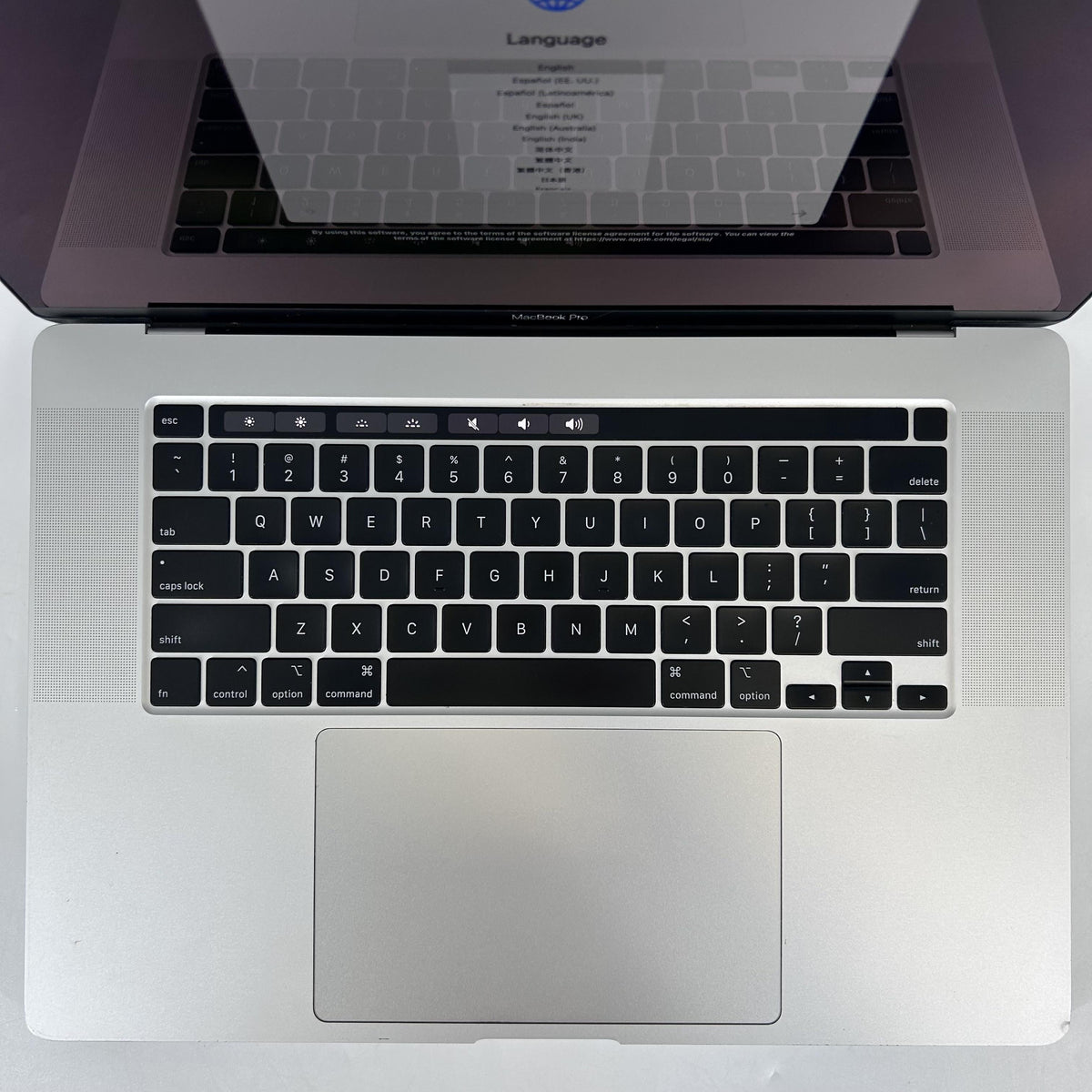 Apple MacBook Pro 16 Touch Bar 2019 Space Gray 2.4 GHz Intel Core i9 9th Gen. 64GB RAM 2TB Solid State Drive AMD Radeon Pro 5500M 8 GB