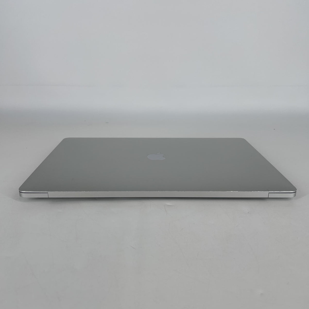Apple MacBook Pro 16 Touch Bar 2019 Space Gray 2.4 GHz Intel Core i9 9th Gen. 64GB RAM 2TB Solid State Drive AMD Radeon Pro 5500M 8 GB