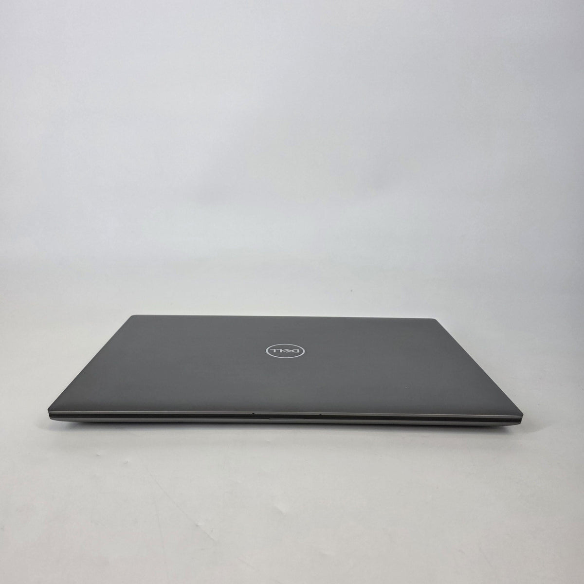Dell Precision 5680 16 Gray 2.5 GHz Intel Core i7 13th Gen. 16GB RAM 256GB Solid State Drive NVIDIA RTX A1000 6 GB