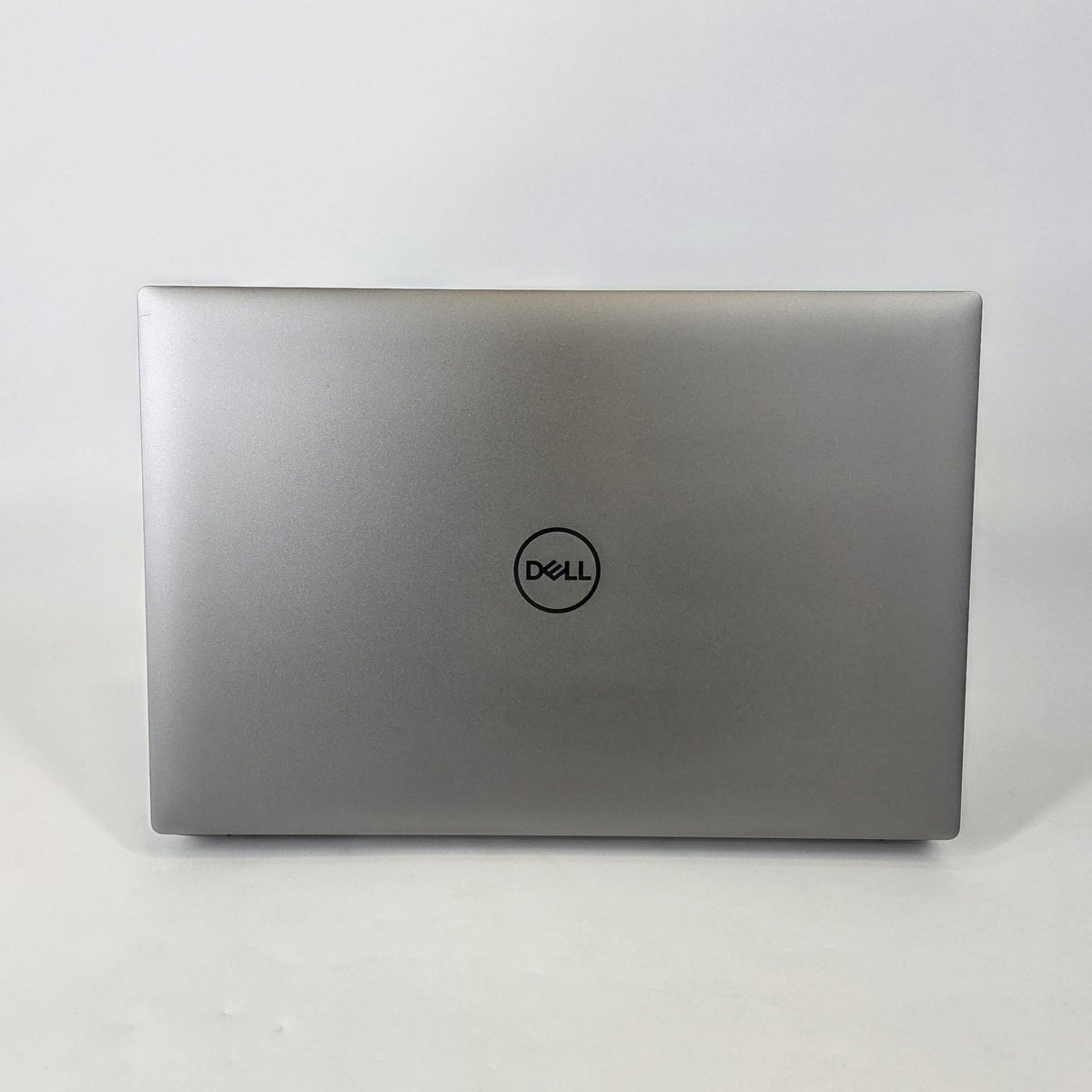 Dell Precision 5680 16 Gray 2.5 GHz Intel Core i7 13th Gen. 16GB RAM 256GB Solid State Drive NVIDIA RTX A1000 6 GB