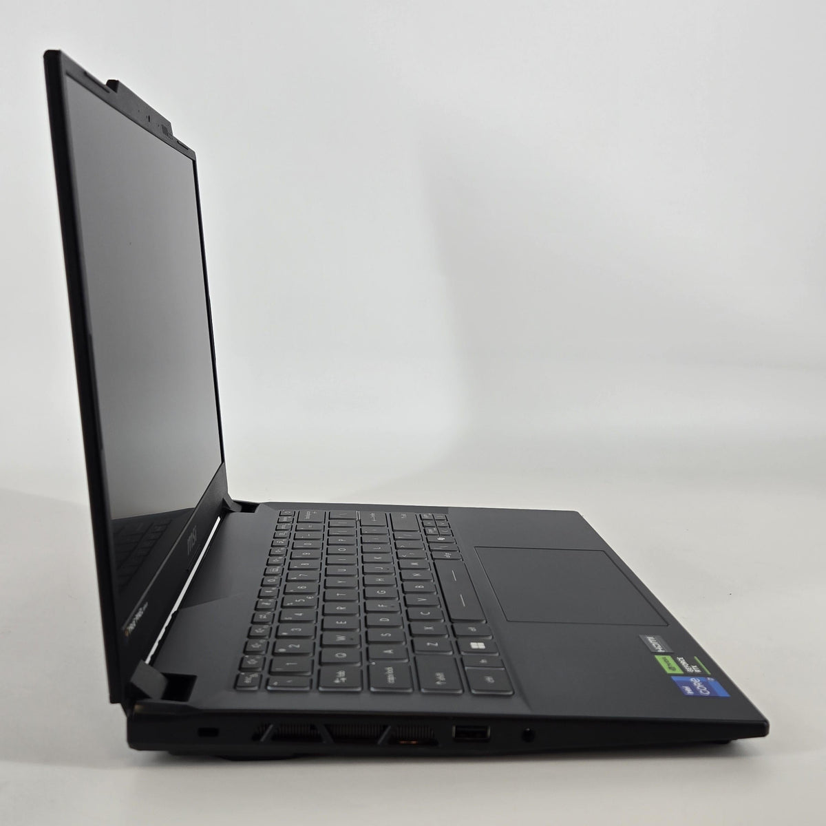 MSI Creator M14 Gray 2.4 GHz Intel Core i7 13th Gen. 32GB RAM 2TB Solid State Drive NVIDIA GeForce RTX 4060 8 GB