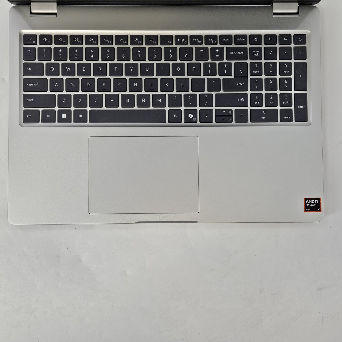 Dell Pro 16 Plus PB16255 Platinum Silver 3.3 GHz AMD Ryzen 7 Pro 250 16GB RAM 512GB Solid State Drive