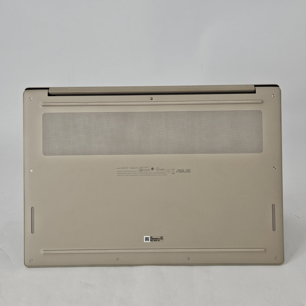 Asus Zenbook A 16 Zabriskie Beige 4.4 GHz Qualcomm Snapdragon X2 Elite Extreme 48GB RAM 1TB Solid State Drive