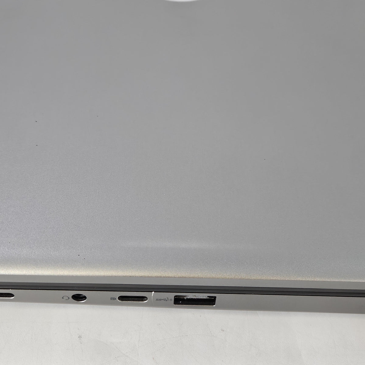 Precision 7680 16 Gray 2.1 GHz Intel Core i7 13th Gen. 32GB RAM 512GB Solid State Drive NVIDIA RTX 3500 Ada 12 GB