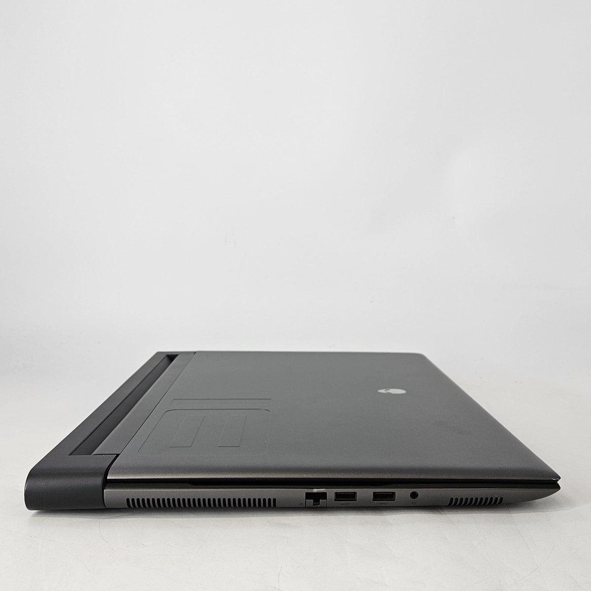 Alienware M18 R1 Black 2.2 GHz Intel Core i9 13th Gen. 32GB RAM 4TB Solid State Drive 2TB Solid State Drive NVIDIA GeForce RTX 4080 12 GB