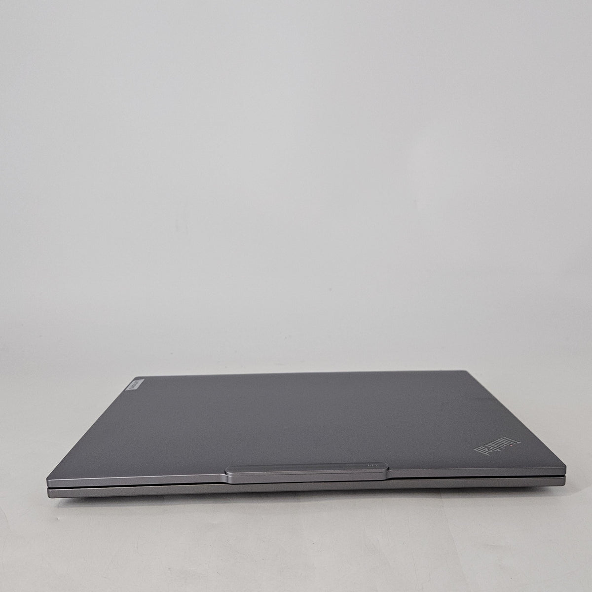 Lenovo ThinkPad T14 Gen 5 Gray 1.7 GHz Intel Core Ultra 7 16GB RAM 256GB Solid State Drive