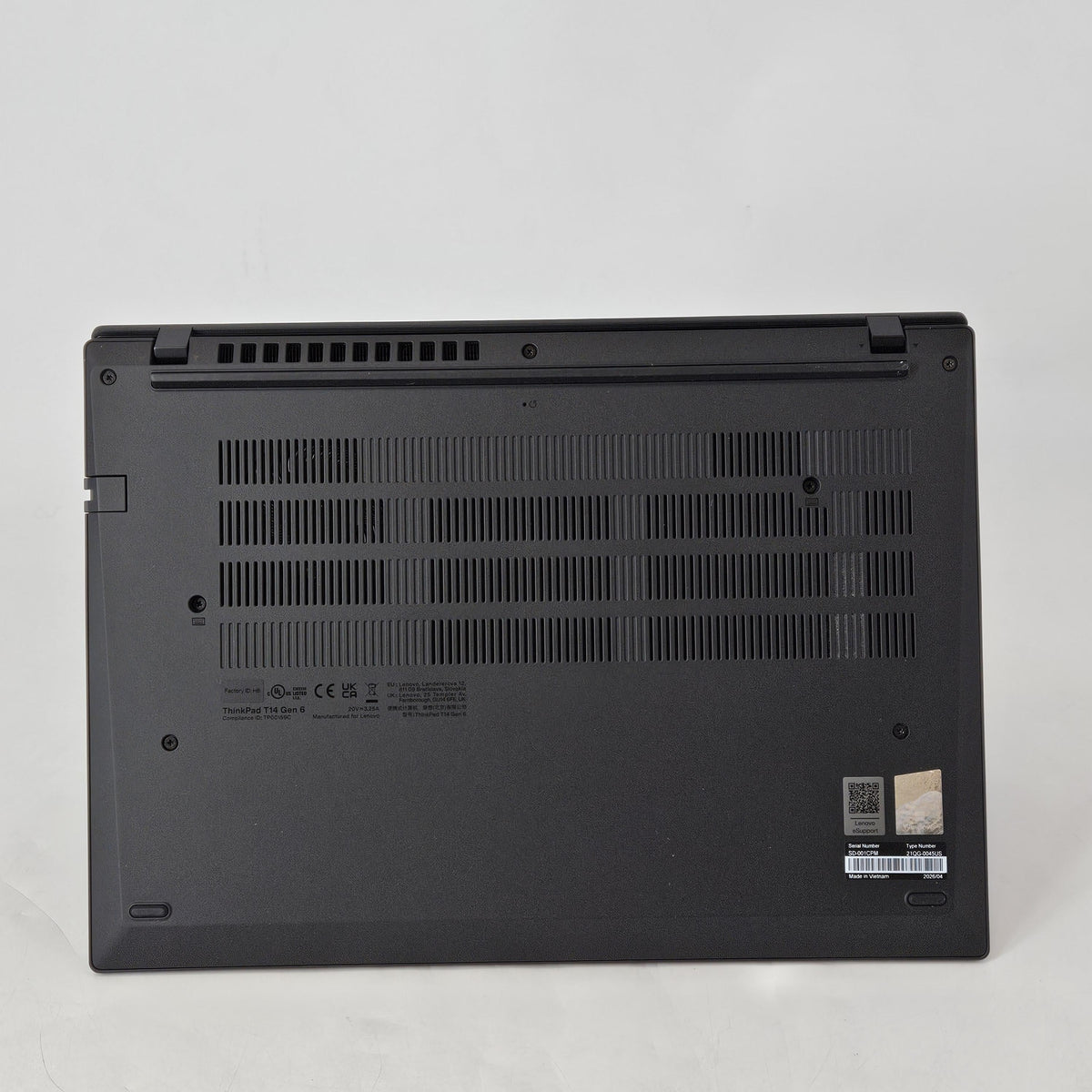 Lenovo ThinkPad T14 Gen 6 Gray 2.2 GHz Intel Core Ultra 7 Series 2 32GB RAM 512GB Solid State Drive