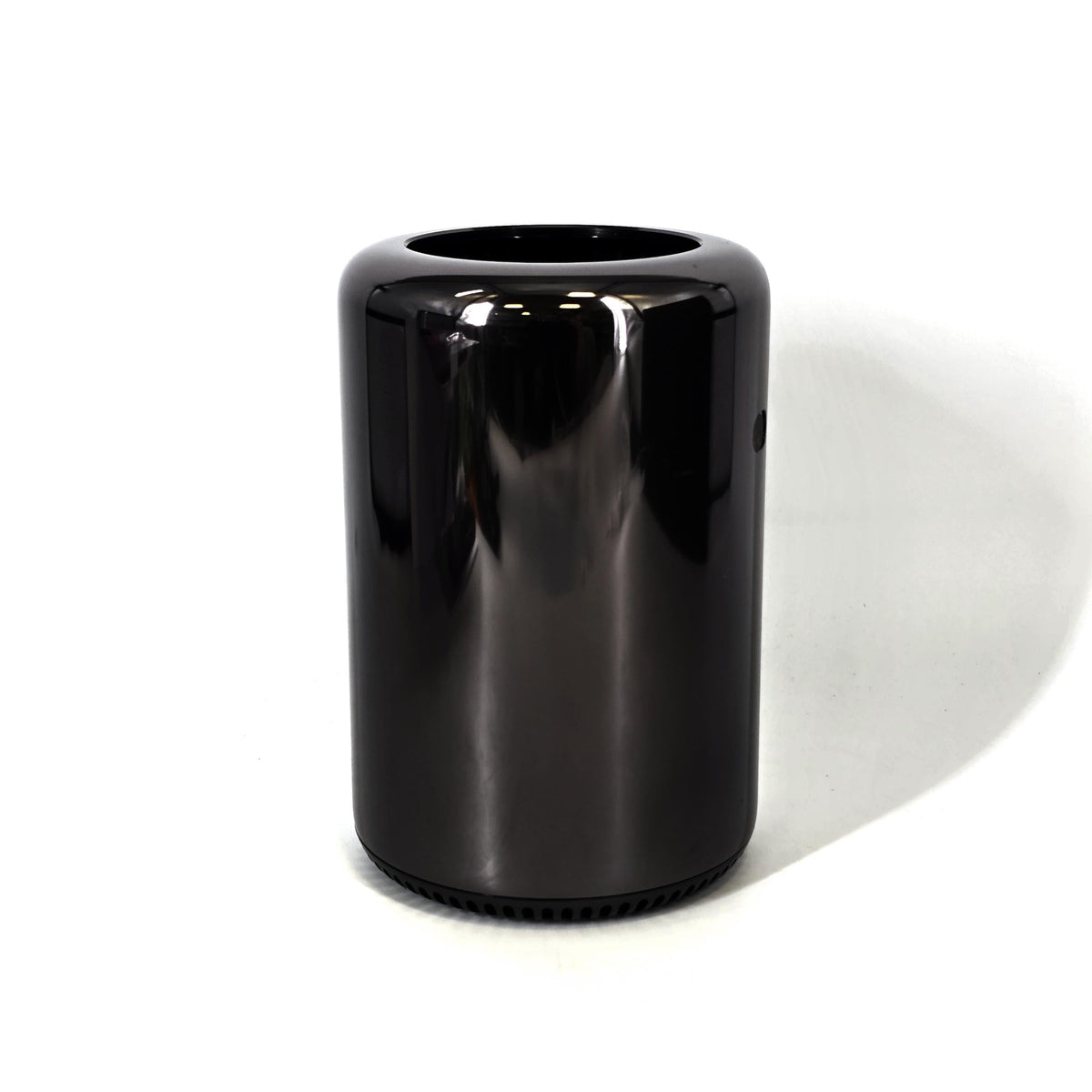 Mac Pro Late 2013 Black 3.5 GHz 6-Core Intel Xeon E5 128GB RAM 1TB Solid State Drive AMD FirePro D500 3 GB