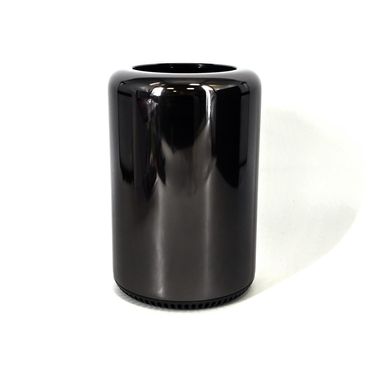 Mac Pro Late 2013 Black 3.5 GHz 6-Core Intel Xeon E5 128GB RAM 1TB Solid State Drive AMD FirePro D500 3 GB