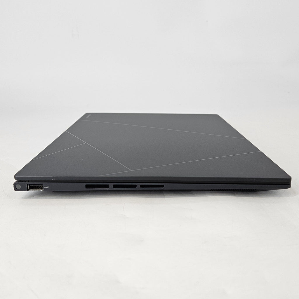 Zenbook 14X Black 2.6 GHz Intel Core i9 13th Gen. 32GB RAM 1TB Solid State Drive NVIDIA GeForce RTX 3050 4 GB