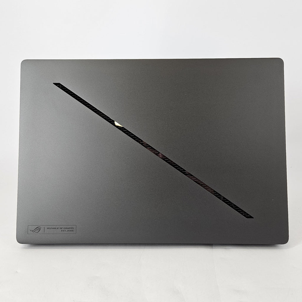 Asus ROG Zephyrus G16 GU605 16 Black 2.9 GHz Intel Core Ultra 9 Series 2 32GB RAM 2TB Solid State Drive NVIDIA GeForce RTX 5080 16 GB