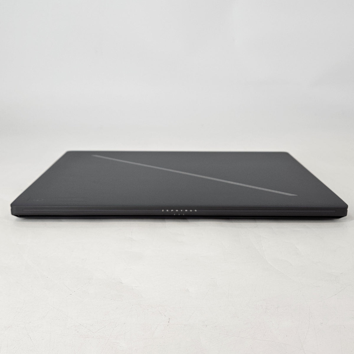 Asus ROG Zephyrus G16 GU605 16 Black 2.9 GHz Intel Core Ultra 9 Series 2 32GB RAM 2TB Solid State Drive NVIDIA GeForce RTX 5080 16 GB
