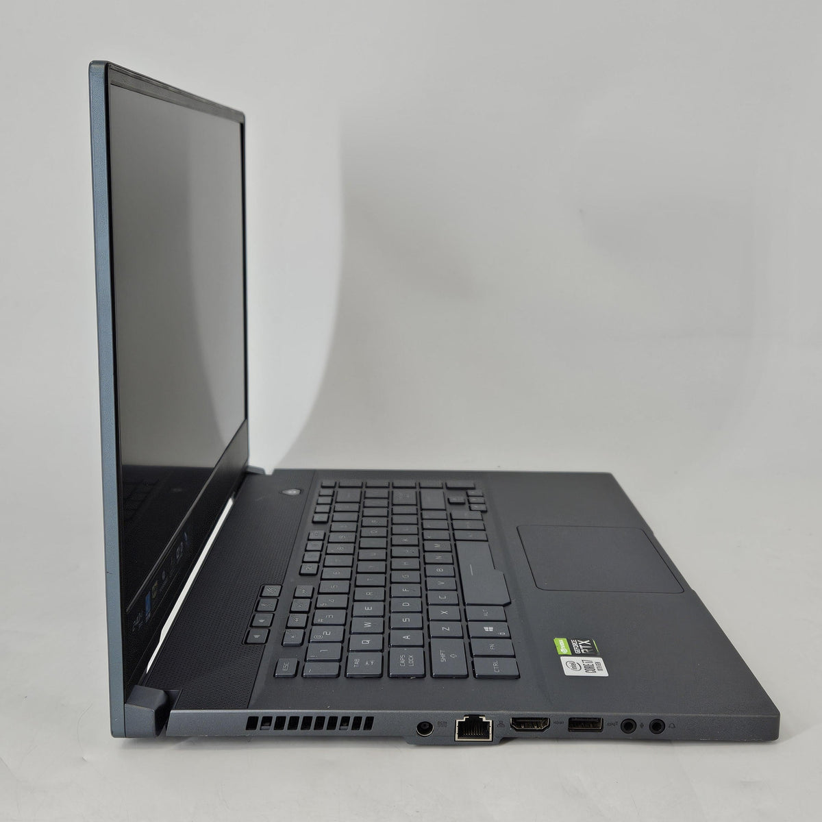 Asus ROG Zephyrus M15 GU502 15.6 Gray 2.6 GHz Intel Core i7 10th Gen. 16GB RAM 1TB Solid State Drive NVIDIA GeForce RTX 2070 8 GB