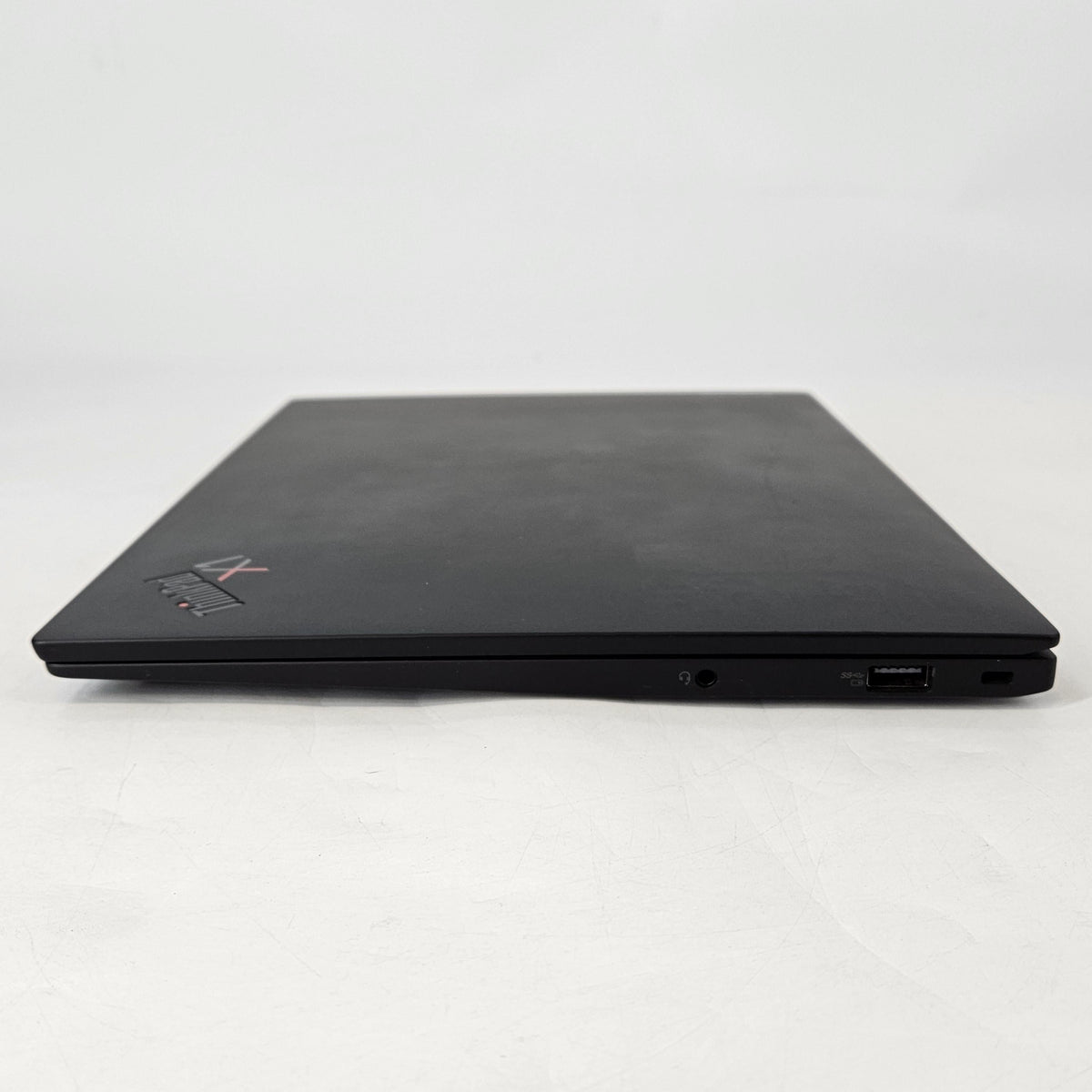 Lenovo ThinkPad X1 Carbon Gen 10 14 Black 1.7 GHz Intel Core i5 12th Gen. 16GB RAM 512GB Solid State Drive