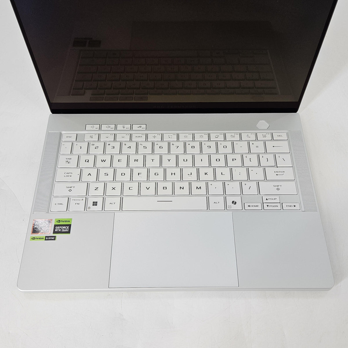 ROG Zephyrus G14 GA403 14 White 2.0 GHz AMD Ryzen AI 9 HX 370 32GB RAM 1TB Solid State Drive NVIDIA GeForce RTX 5070 Ti 12 GB