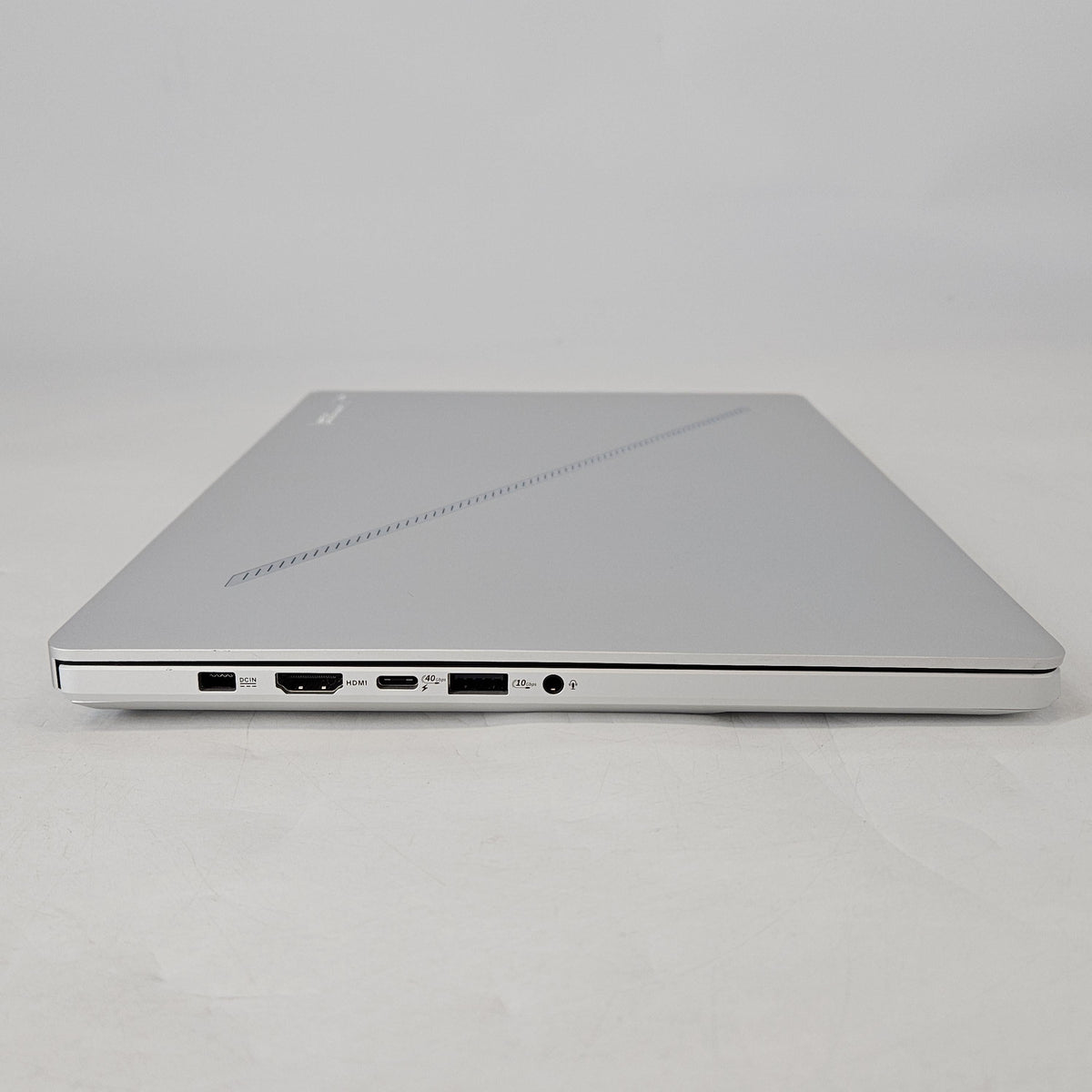 ROG Zephyrus G14 GA403 14 White 2.0 GHz AMD Ryzen AI 9 HX 370 32GB RAM 1TB Solid State Drive NVIDIA GeForce RTX 5070 Ti 12 GB