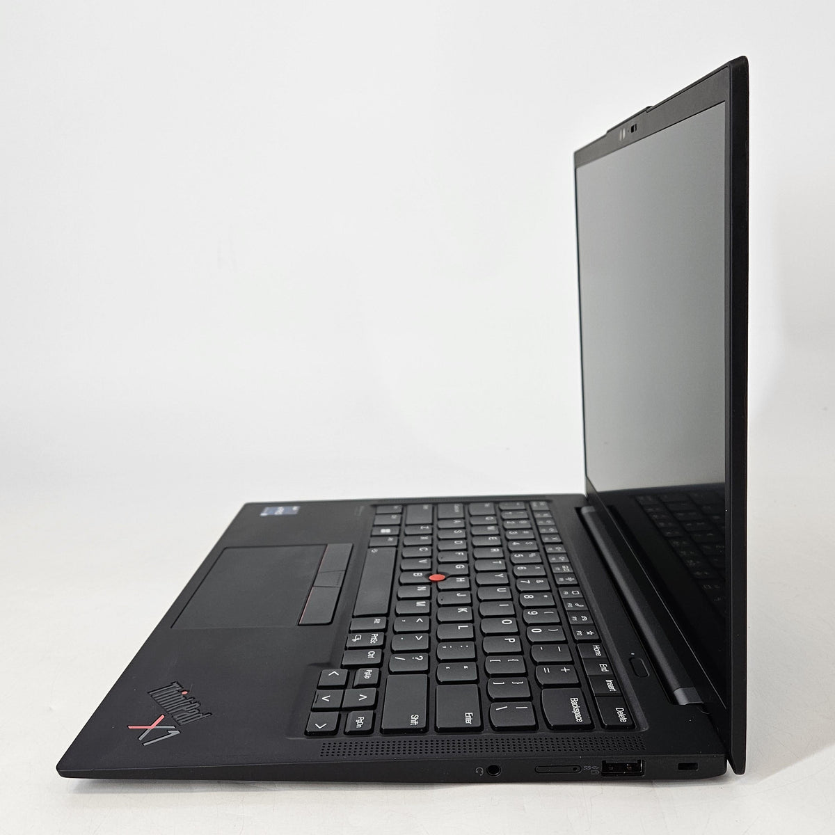 Lenovo ThinkPad X1 Carbon Gen 10 14 Gray 1.6 GHz Intel Core i5 12th Gen. 16GB RAM 256GB Solid State Drive