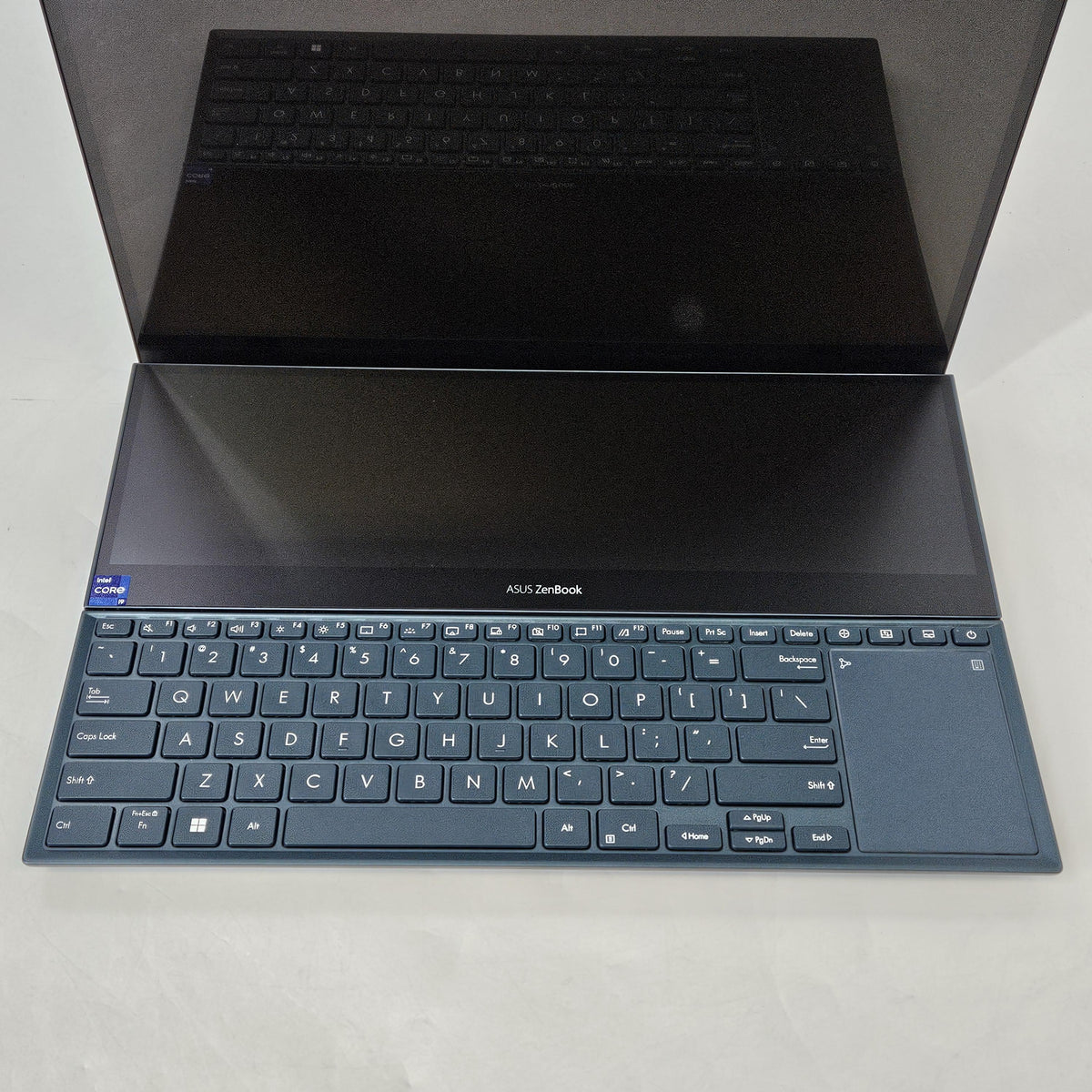 Asus Zenbook Pro Duo 15 Blue 2.5 GHz Intel Core i9 12th Gen. 32GB RAM 4TB Solid State Drive NVIDIA GeForce RTX 3060 6 GB