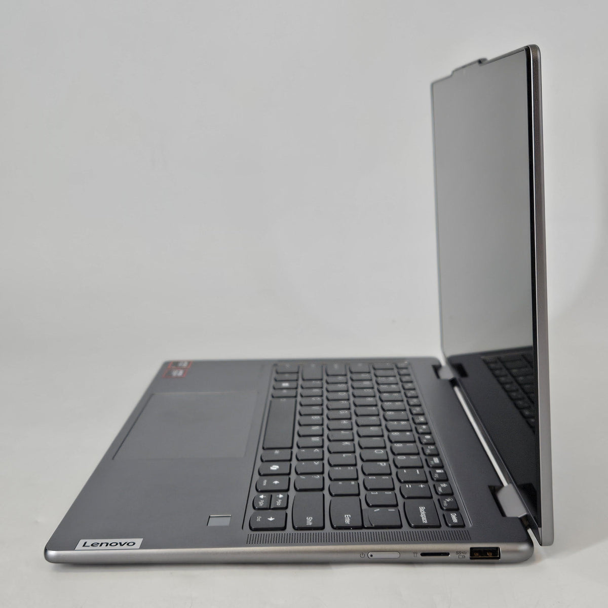 Lenovo Yoga 7 14 Gray 3.3 GHz AMD Ryzen 7 8840HS 16GB RAM 1TB Solid State Drive