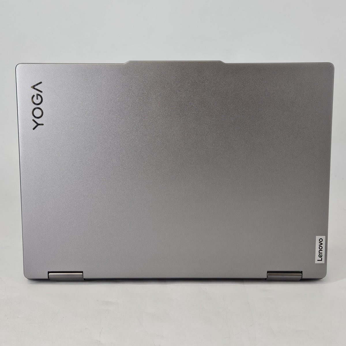Lenovo Yoga 7 14 Gray 3.3 GHz AMD Ryzen 7 8840HS 16GB RAM 1TB Solid State Drive