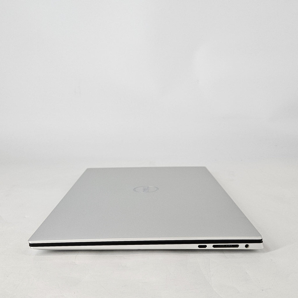 Dell XPS 15 9520 Silver 2.5 GHz Intel Core i9 12th Gen. 16GB RAM 1TB Solid State Drive NVIDIA GeForce RTX 3050 Ti 4 GB