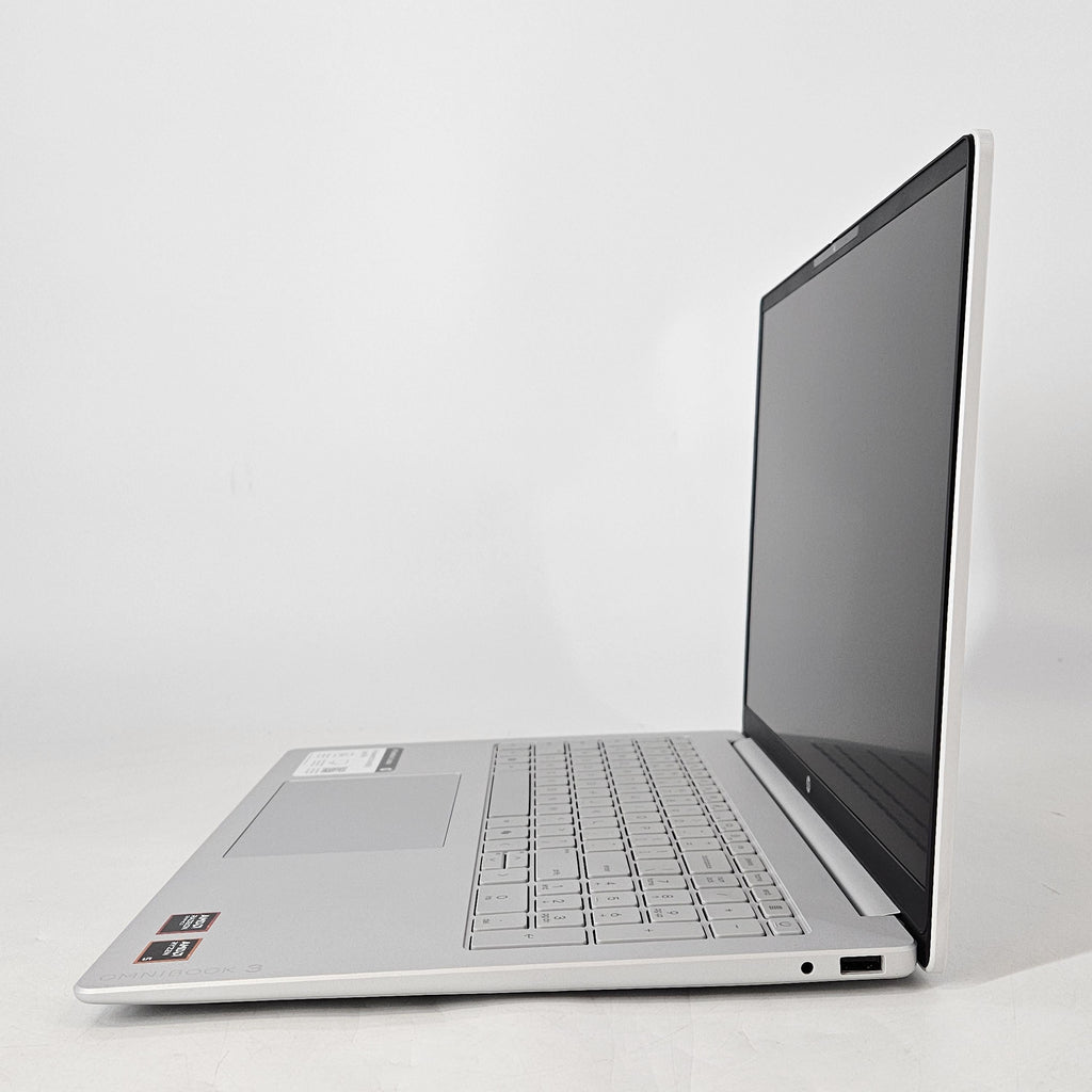 HP OmniBook 3 15.6 Glacier Silver 2.8 GHz AMD Ryzen 5 40 8GB RAM 256GB Solid State Drive