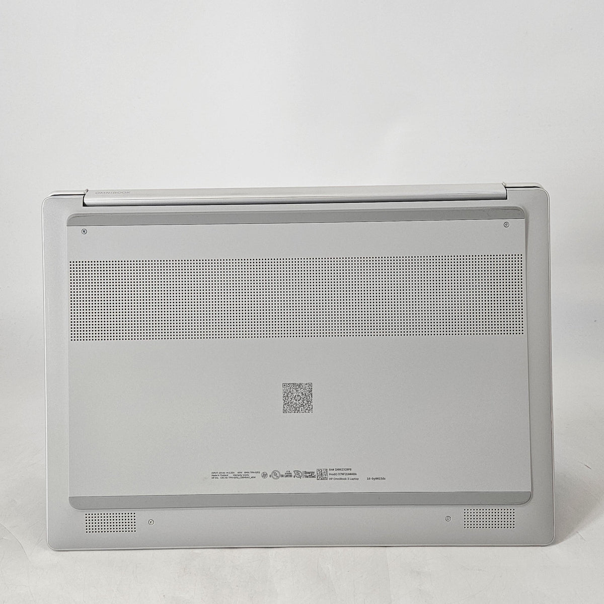 HP OmniBook 3 15.6 Glacier Silver 2.8 GHz AMD Ryzen 5 40 8GB RAM 256GB Solid State Drive
