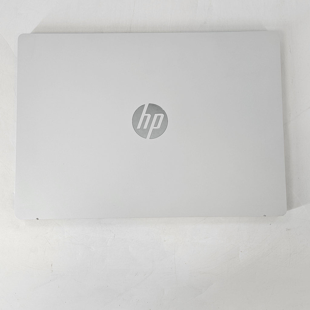 HP OmniBook 3 15.6 Glacier Silver 2.8 GHz AMD Ryzen 5 40 8GB RAM 256GB Solid State Drive