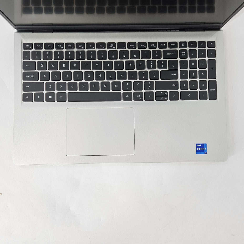 Dell 15 DC15250 Platinum Silver 1.7 GHz Intel Core i7 13th Gen. 64GB RAM 2TB Solid State Drive