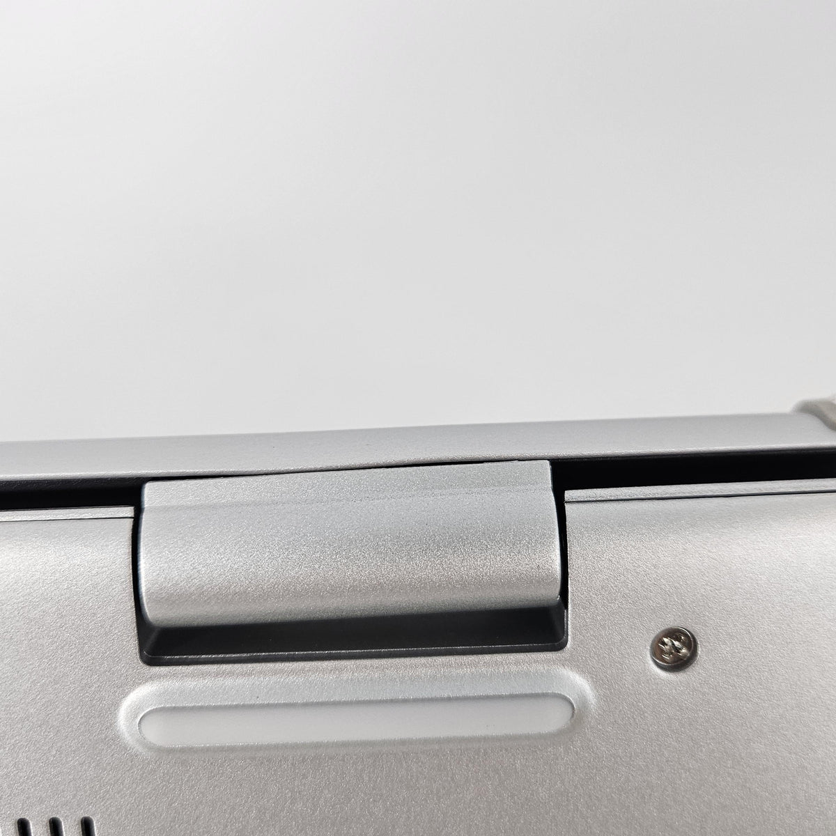 Dell 15 DC15250 Platinum Silver 1.7 GHz Intel Core i7 13th Gen. 64GB RAM 2TB Solid State Drive