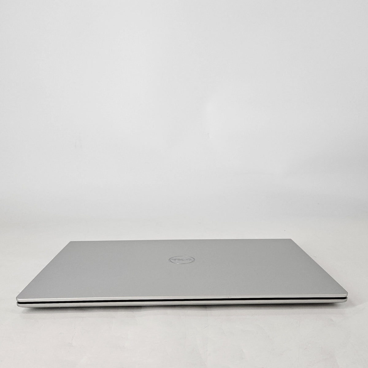 Dell 15 DC15250 Platinum Silver 1.7 GHz Intel Core i7 13th Gen. 64GB RAM 2TB Solid State Drive