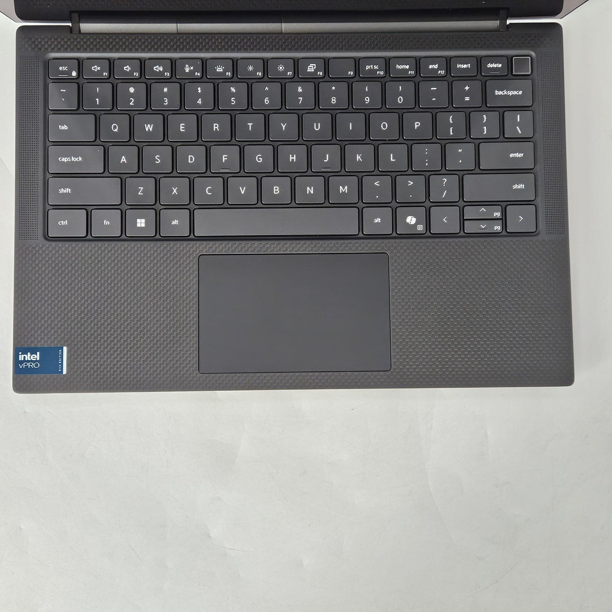 Dell Precision 5490 14 Gray 3.8 GHz Intel Core Ultra 7 32GB RAM 512GB Solid State Drive NVIDIA RTX 1000 Ada 6 GB