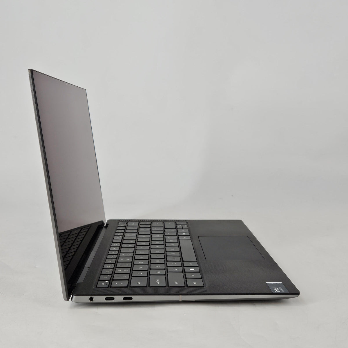 Dell Precision 5490 14 Gray 3.8 GHz Intel Core Ultra 7 32GB RAM 512GB Solid State Drive NVIDIA RTX 1000 Ada 6 GB