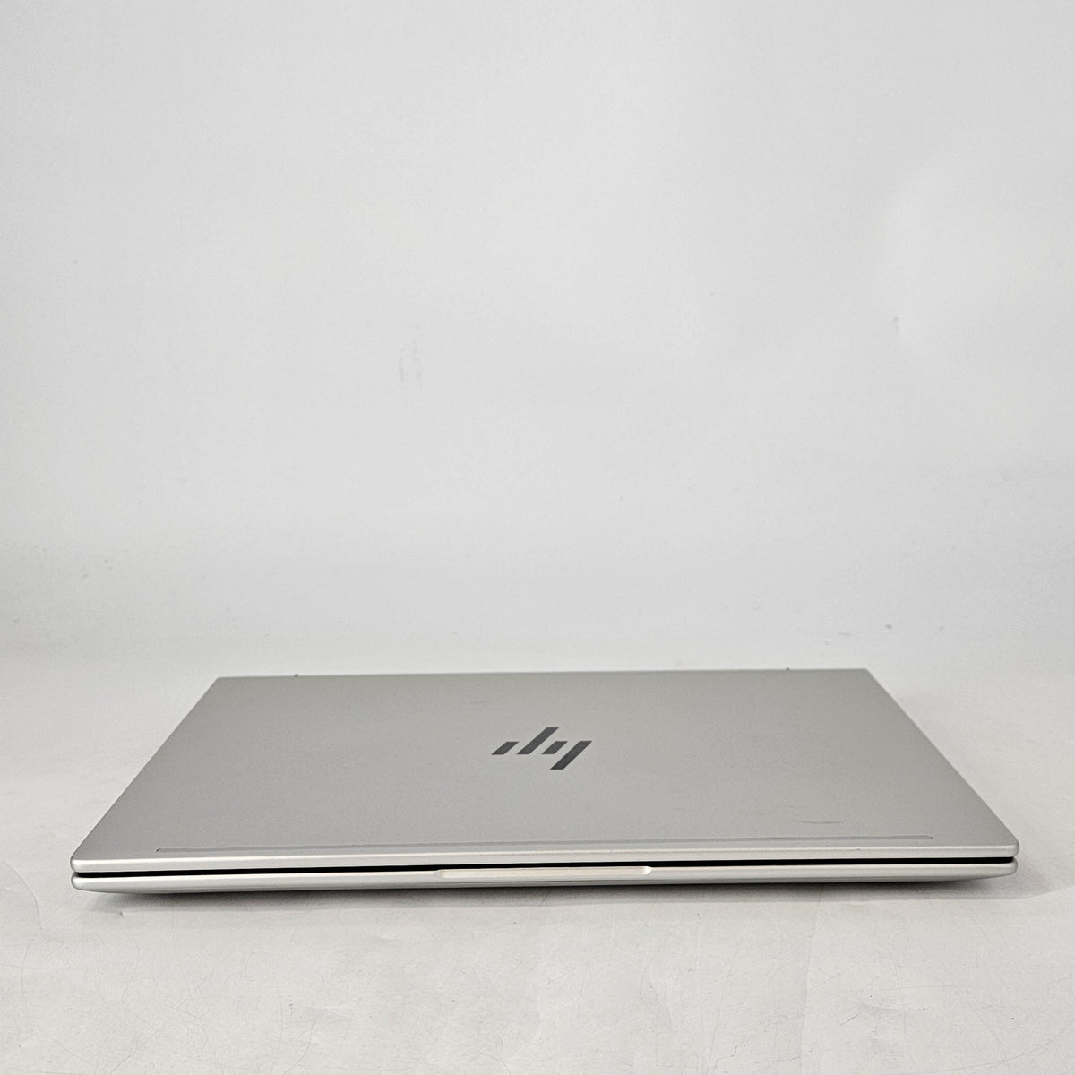 HP Elitebook 640 G11 14 Silver 1.3 GHz Intel Core Ultra 5 16GB RAM 256GB Solid State Drive