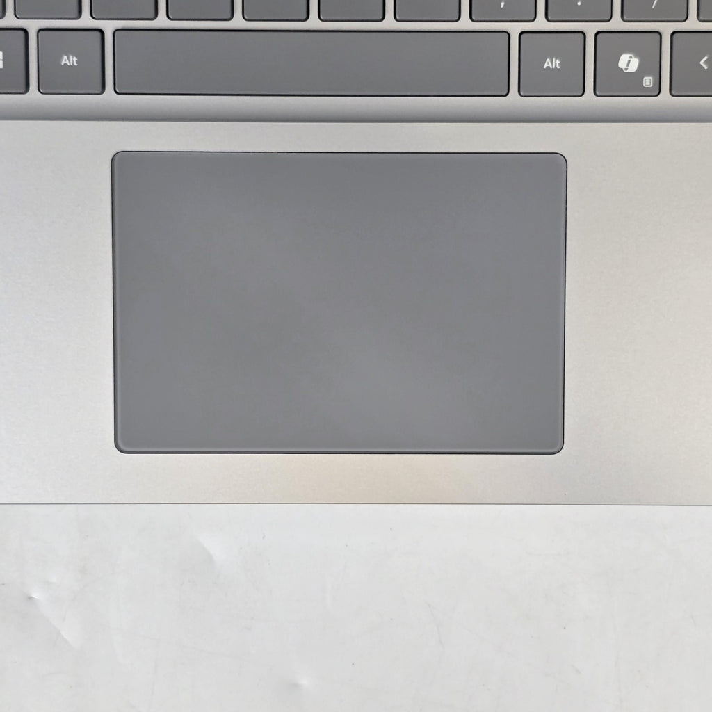 Microsoft Surface Laptop 6 13.5 Platinum 3.6 GHz Intel Core Ultra 5 16GB RAM 256GB Solid State Drive