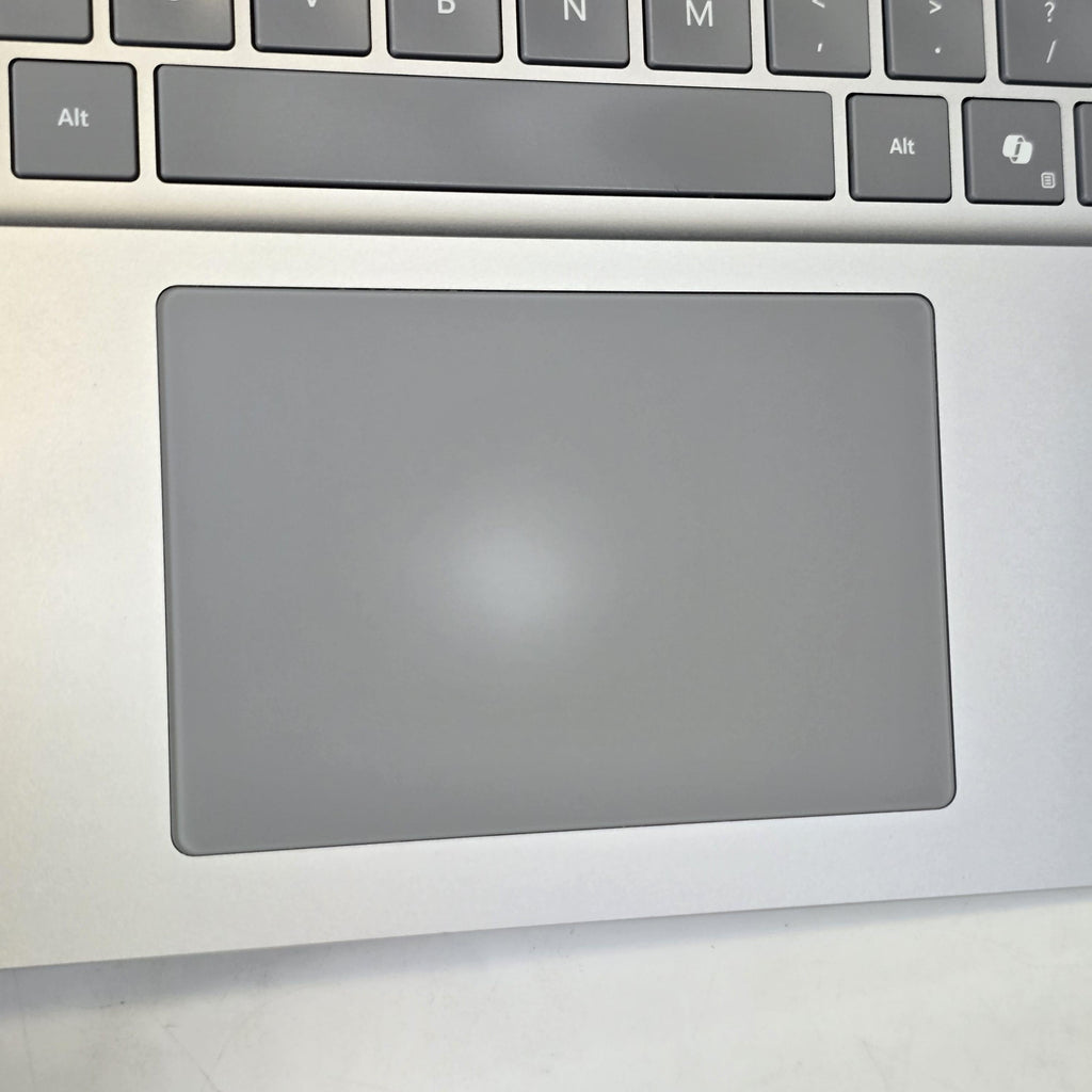 Microsoft Surface Laptop 6 13.5 Platinum 3.6 GHz Intel Core Ultra 5 16GB RAM 256GB Solid State Drive