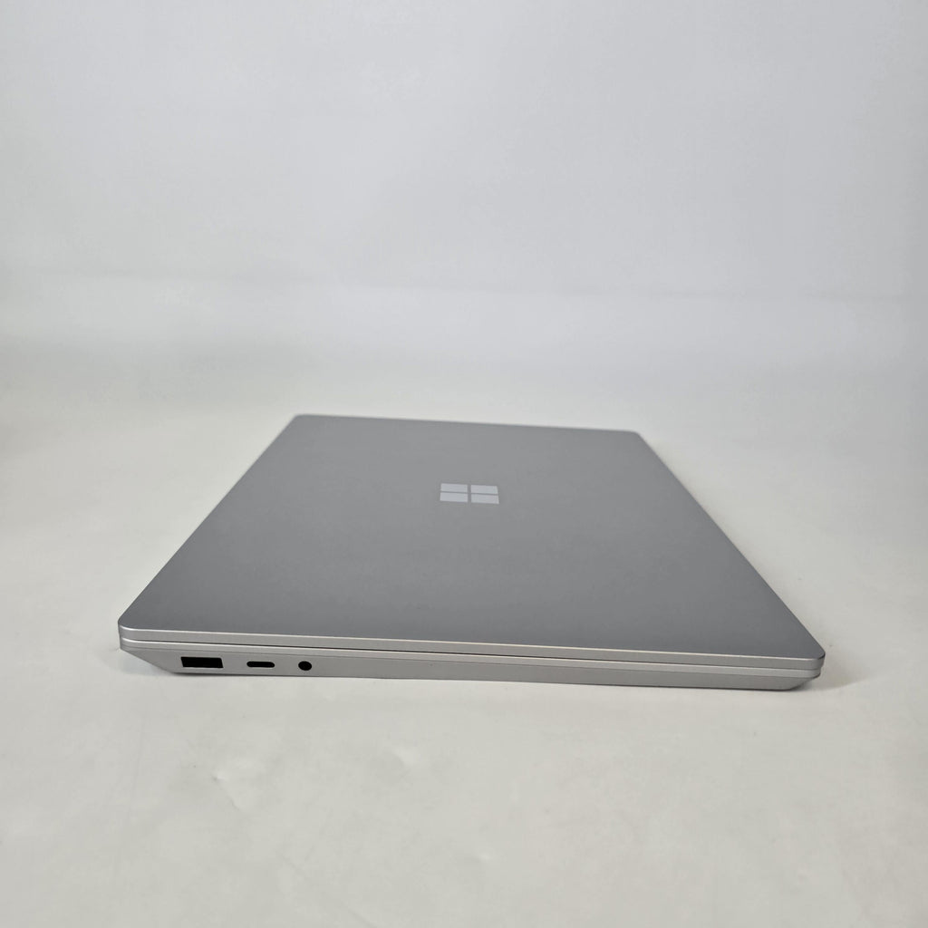 Microsoft Surface Laptop 6 13.5 Platinum 3.6 GHz Intel Core Ultra 5 16GB RAM 256GB Solid State Drive