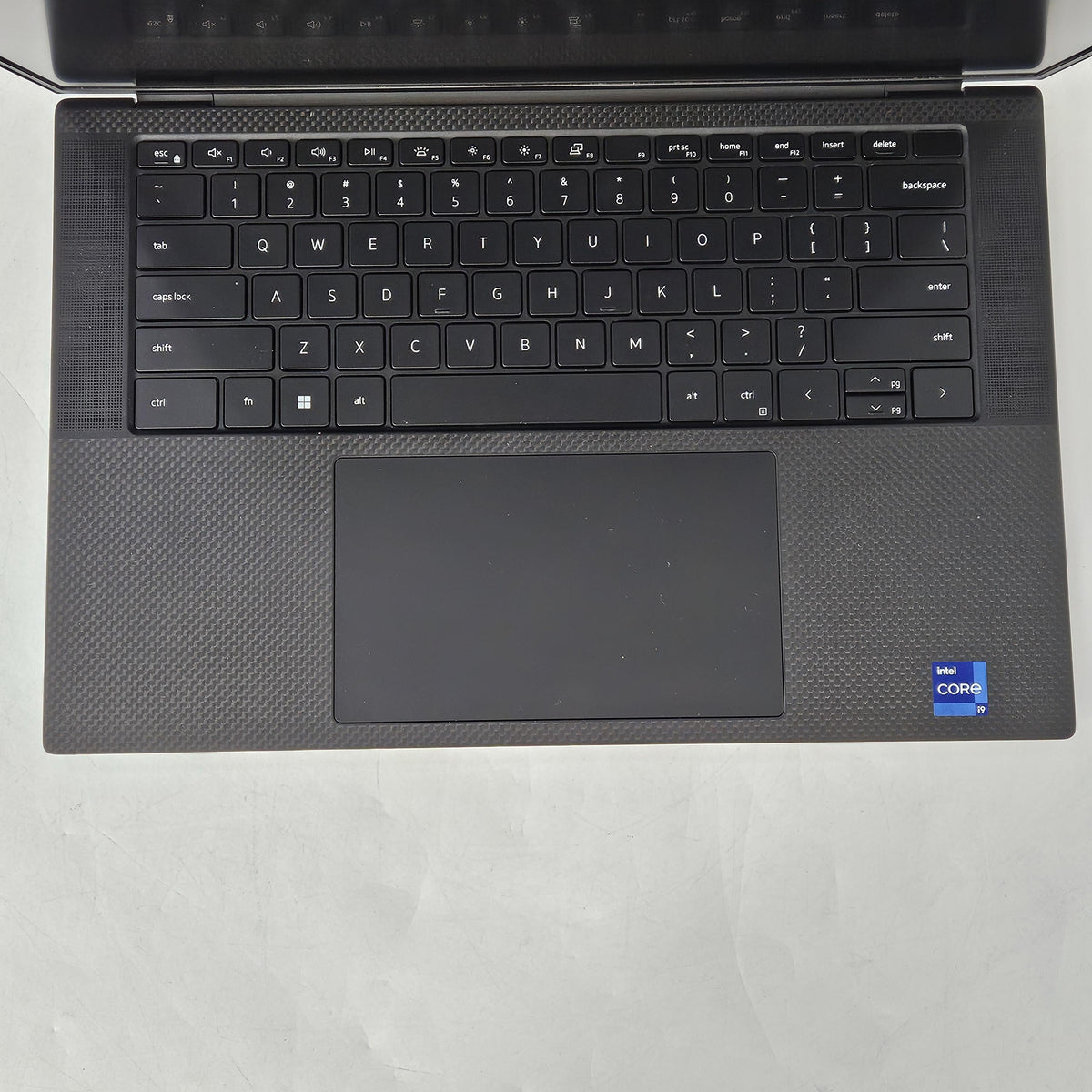 Dell XPS 15 9510 Silver 2.5 GHz Intel Core i9 11th Gen. 32GB RAM 1TB Solid State Drive NVIDIA GeForce RTX 3050 Ti 4 GB