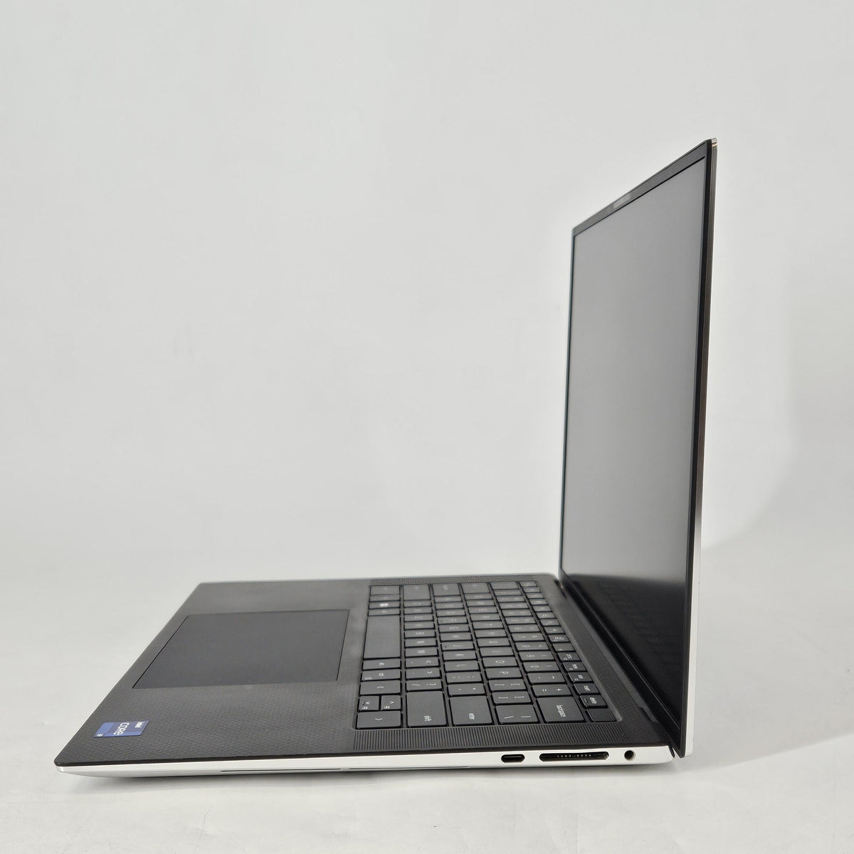 Dell XPS 15 9510 Silver 2.5 GHz Intel Core i9 11th Gen. 32GB RAM 1TB Solid State Drive NVIDIA GeForce RTX 3050 Ti 4 GB
