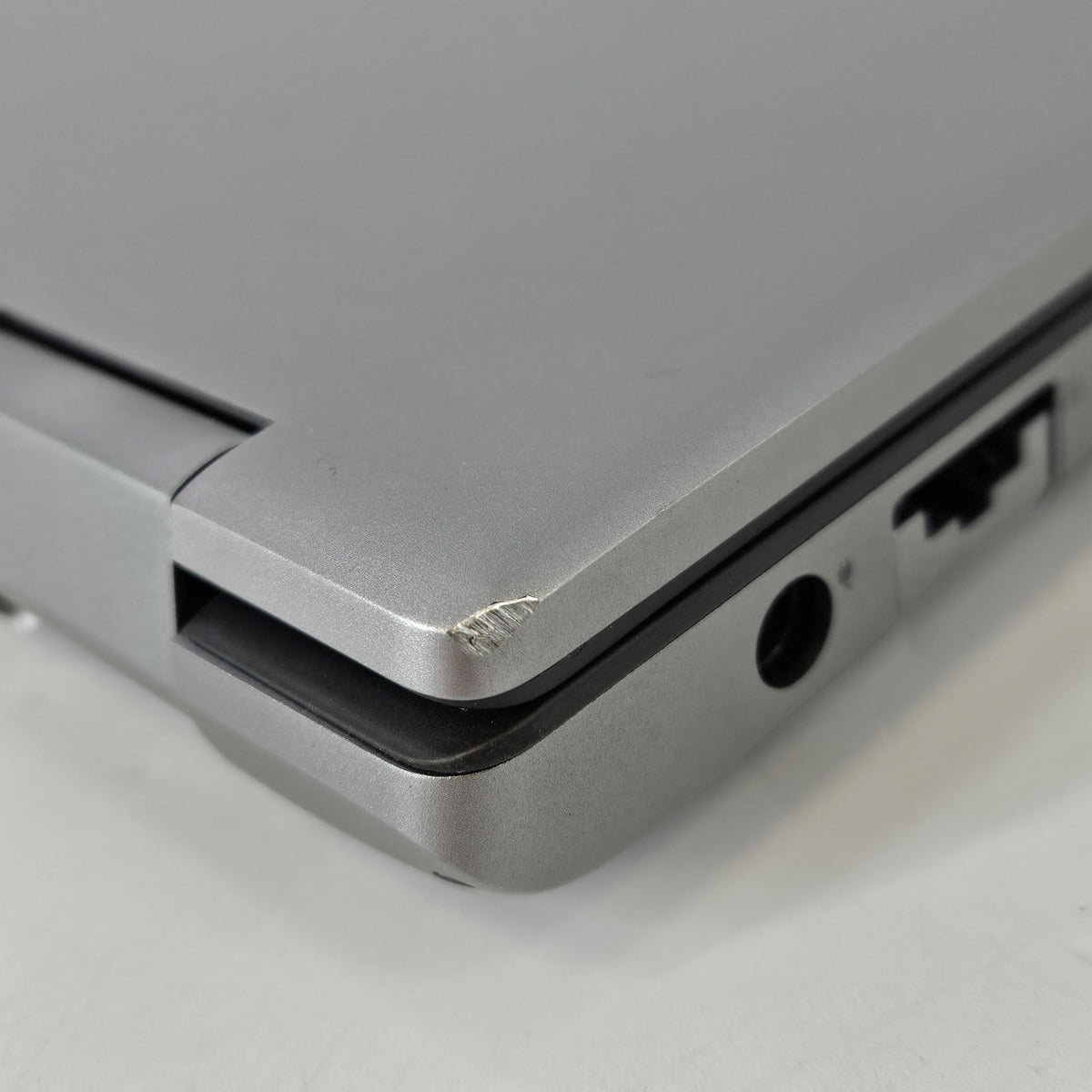 Dell Precision 7770 17.3 Gray 2.3 GHz Intel Core i9 12th Gen. 32GB RAM 512GB Solid State Drive NVIDIA RTX A3000 12 GB