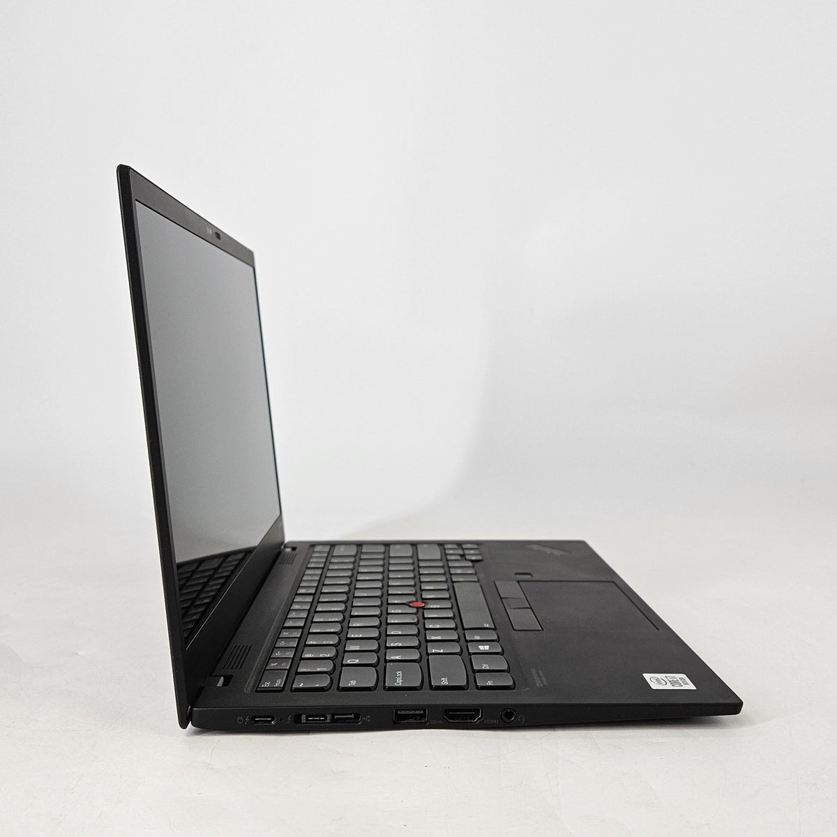 Lenovo ThinkPad X1 Carbon Gen 7 14 Black 1.8 GHz Intel Core i7 10th Gen. 16GB RAM 1TB Solid State Drive