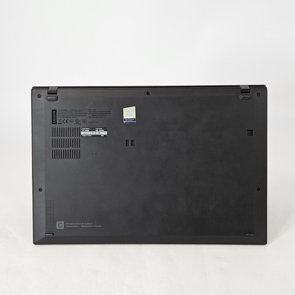 Lenovo ThinkPad X1 Carbon Gen 7 14 Black 1.8 GHz Intel Core i7 10th Gen. 16GB RAM 1TB Solid State Drive
