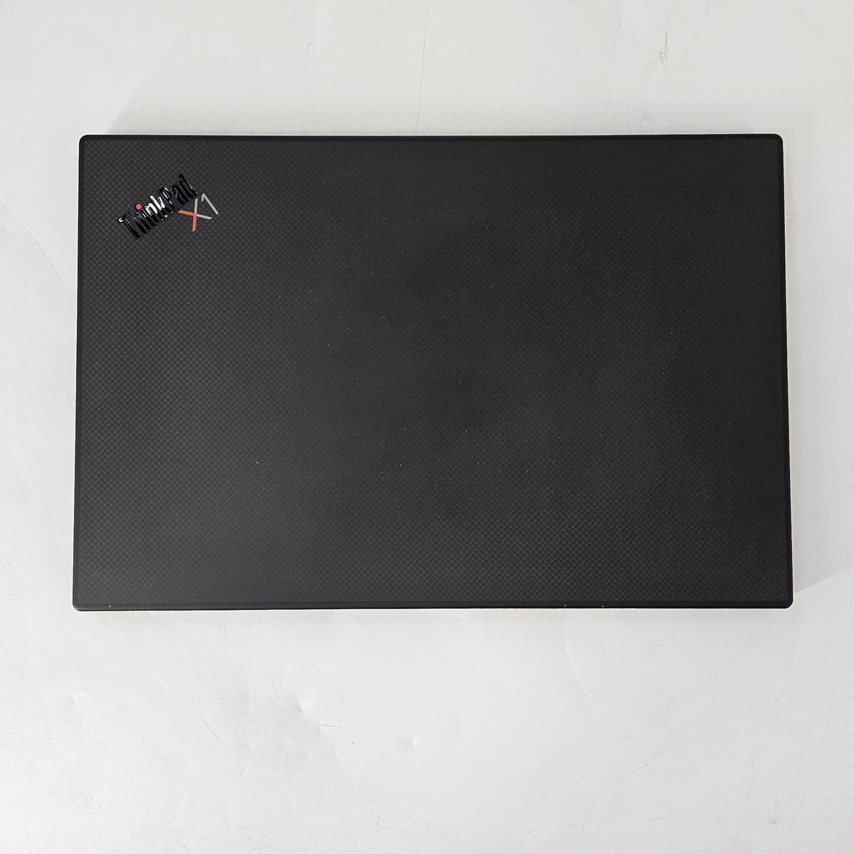 Lenovo ThinkPad X1 Carbon Gen 7 14 Black 1.8 GHz Intel Core i7 10th Gen. 16GB RAM 1TB Solid State Drive
