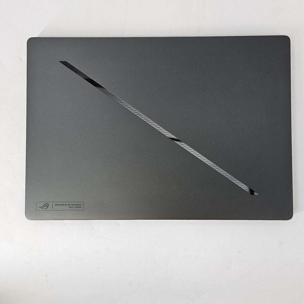 ROG Zephyrus G16 GU605 16 Black 2.5 GHz Intel Core Ultra 9 16GB RAM 1TB Solid State Drive NVIDIA GeForce RTX 4070 8 GB